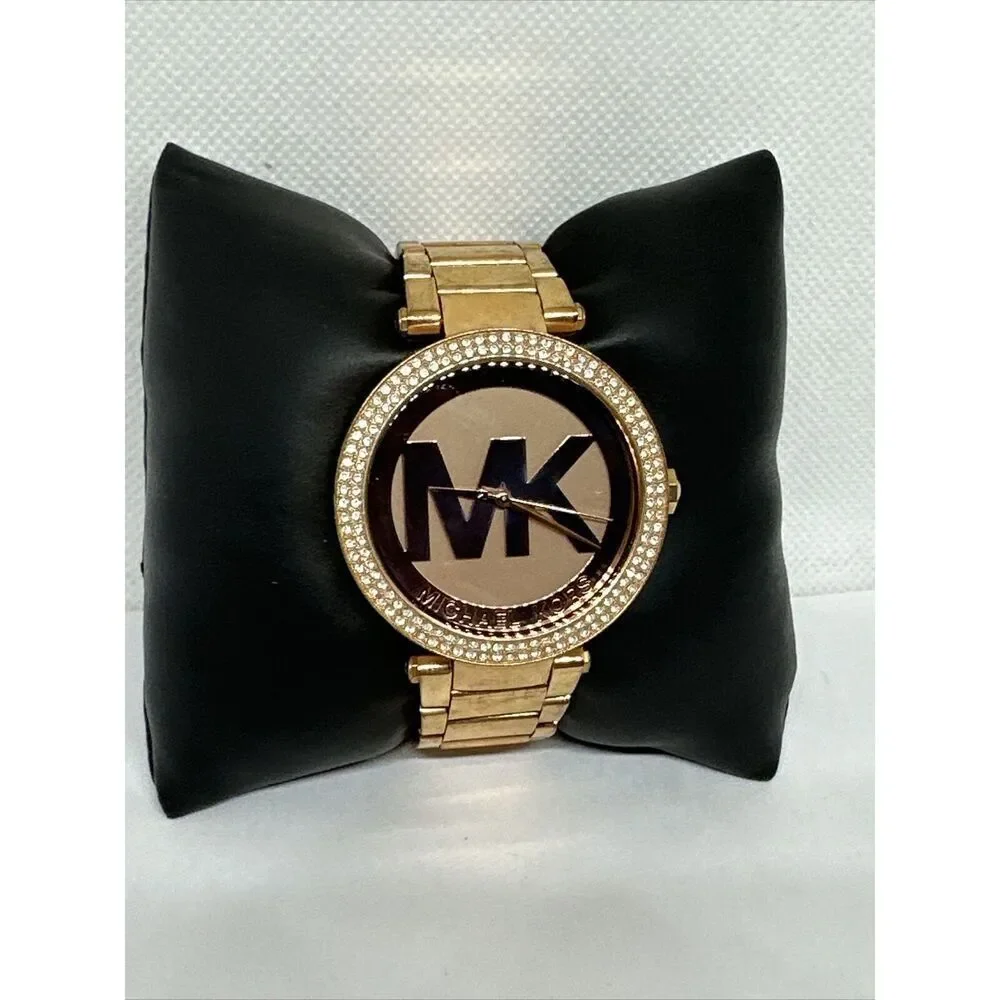 Michael Kors Parker MK5865 Women Rose Gold Analog Dial Quartz Wrist Watch NUL39